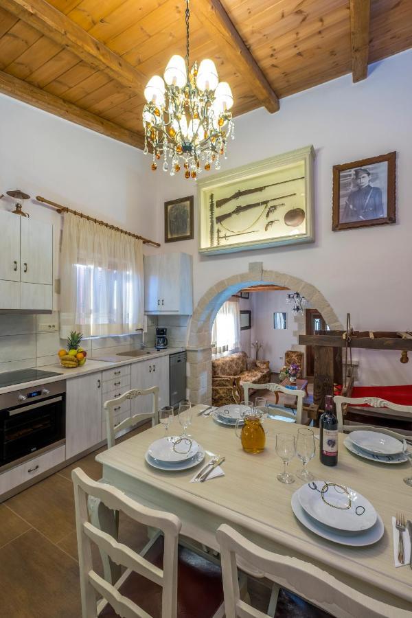 Villa George Kambánion Zewnętrze zdjęcie
